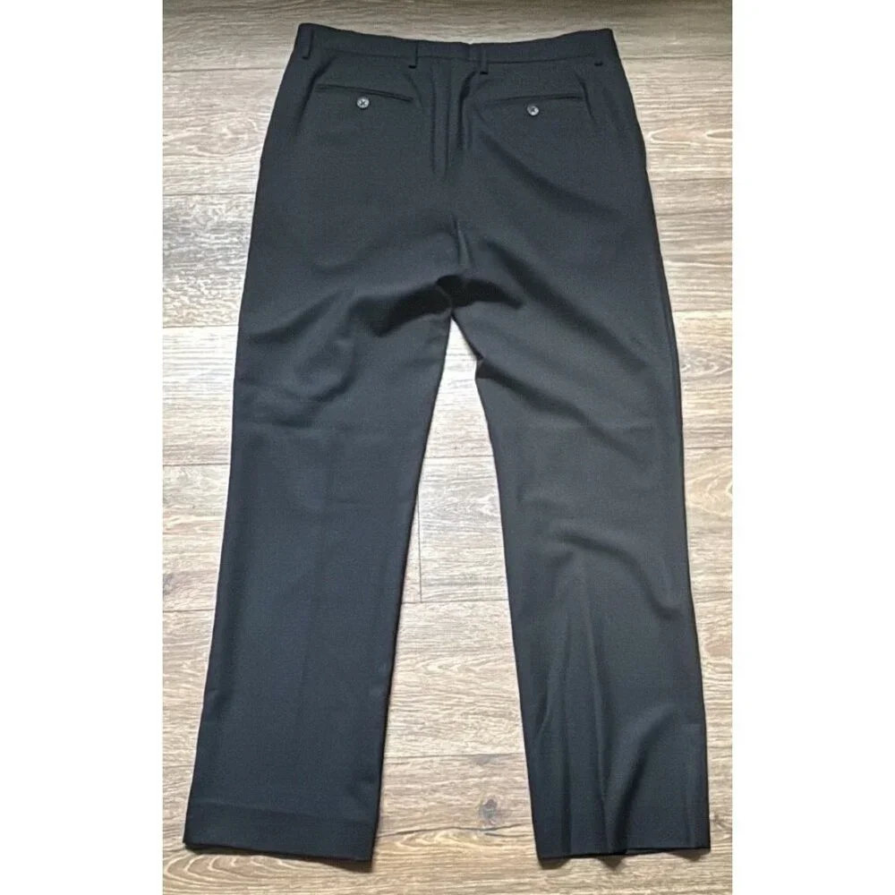 Banana Republic Classic Fit Men's Dress‎ pants. Size 38x34 tagged 34/34 Jordan